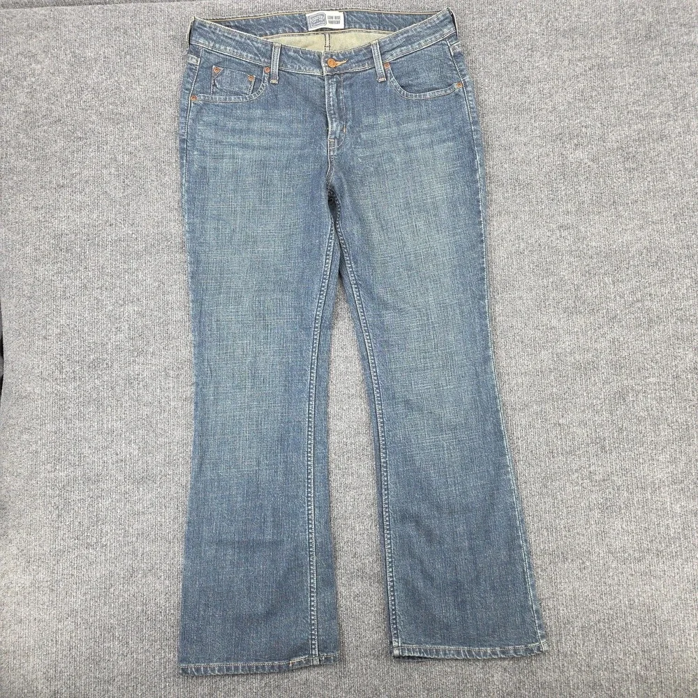 Levis Signatrure Jeans Womens 12M Blue Low Rise Bootcut Stretch Denim